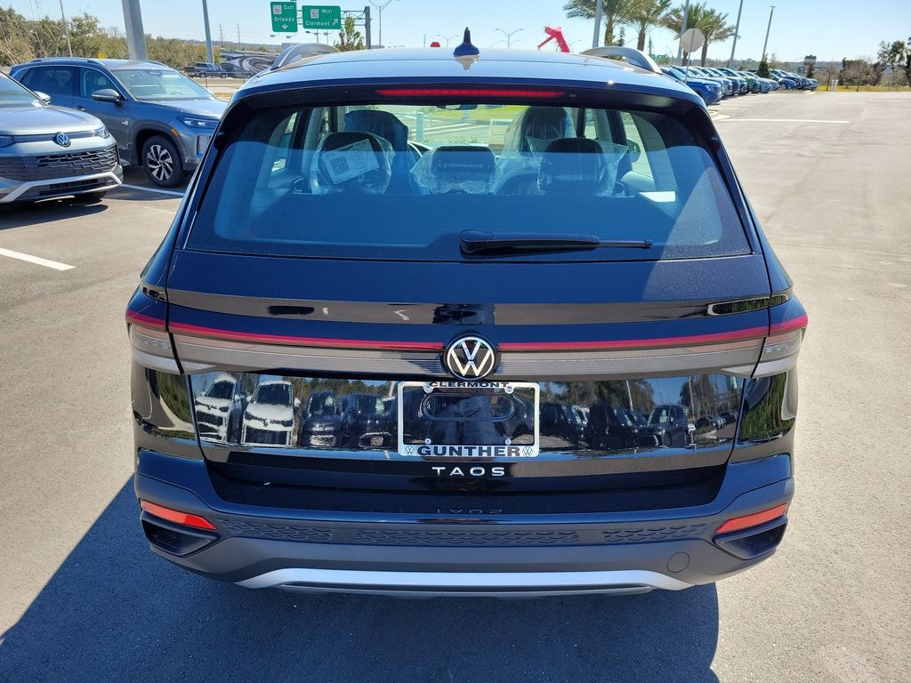 New 2026 Volkswagen Taos 1.5T S SUV