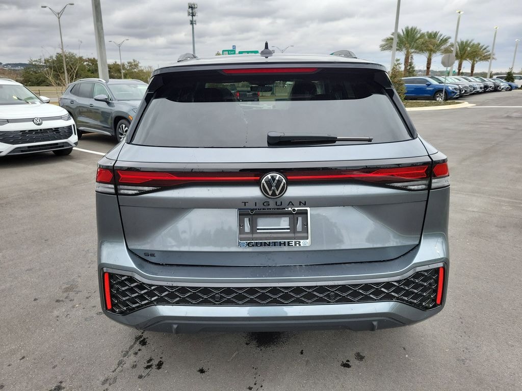 New 2026 Volkswagen Tiguan 2.0T SE R-Line Black SUV