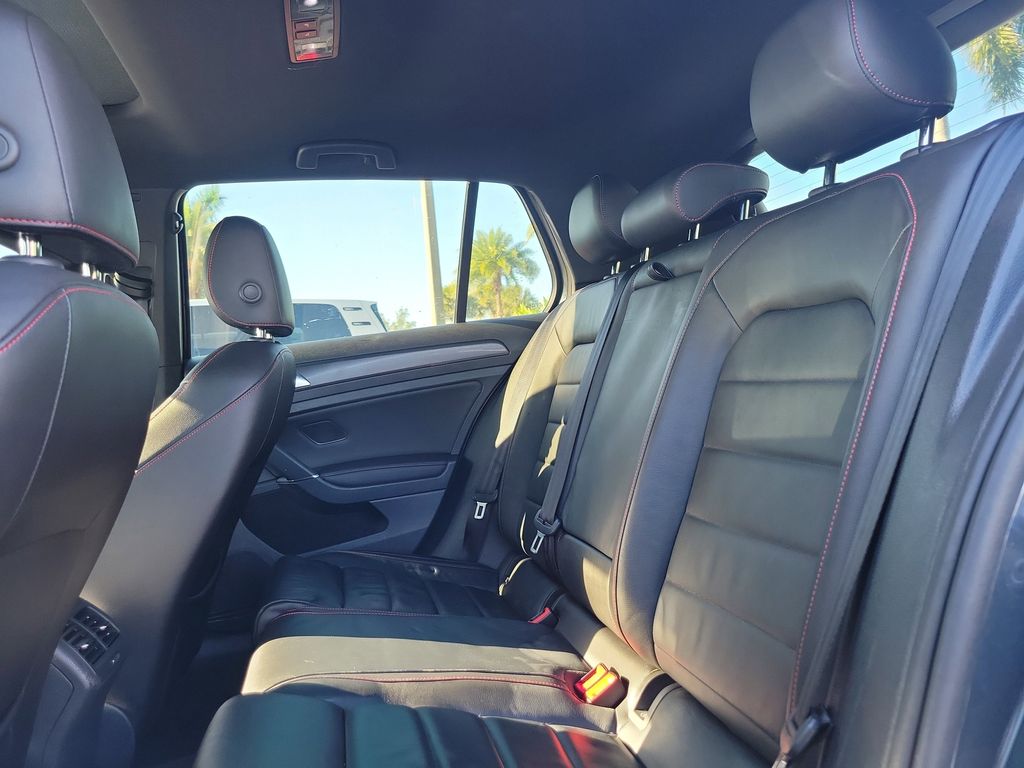 2020 Volkswagen Golf GTI SE - Photo 7