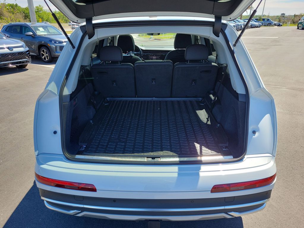 2023 Audi Q7 Premium Plus - Photo 10