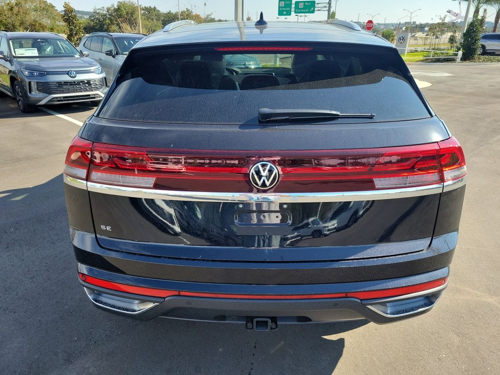 New 2026 Volkswagen Atlas Cross Sport 2.0T SE w/Technology SUV