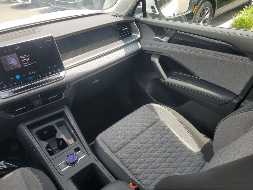 2025 Volkswagen Tiguan S - Photo 11