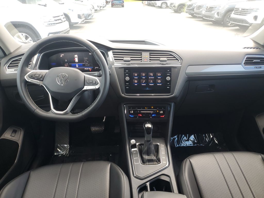 2024 Volkswagen Tiguan SE - Photo 8