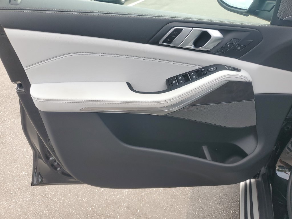 2025 BMW X5 40i - Photo 13