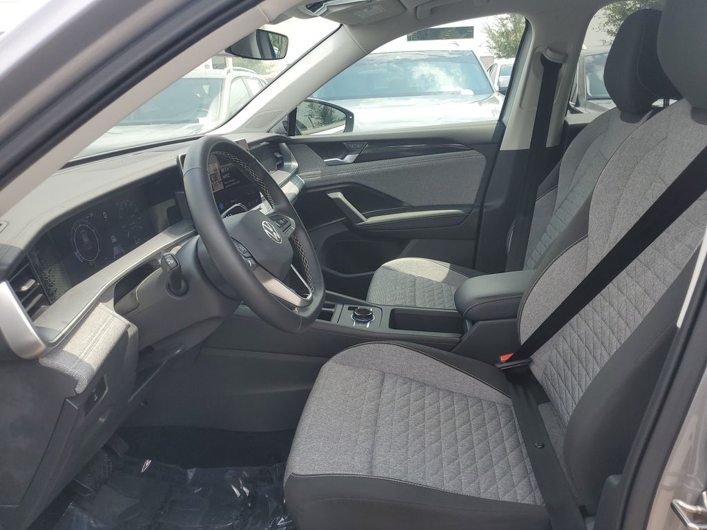 2025 Volkswagen Tiguan S - Photo 15