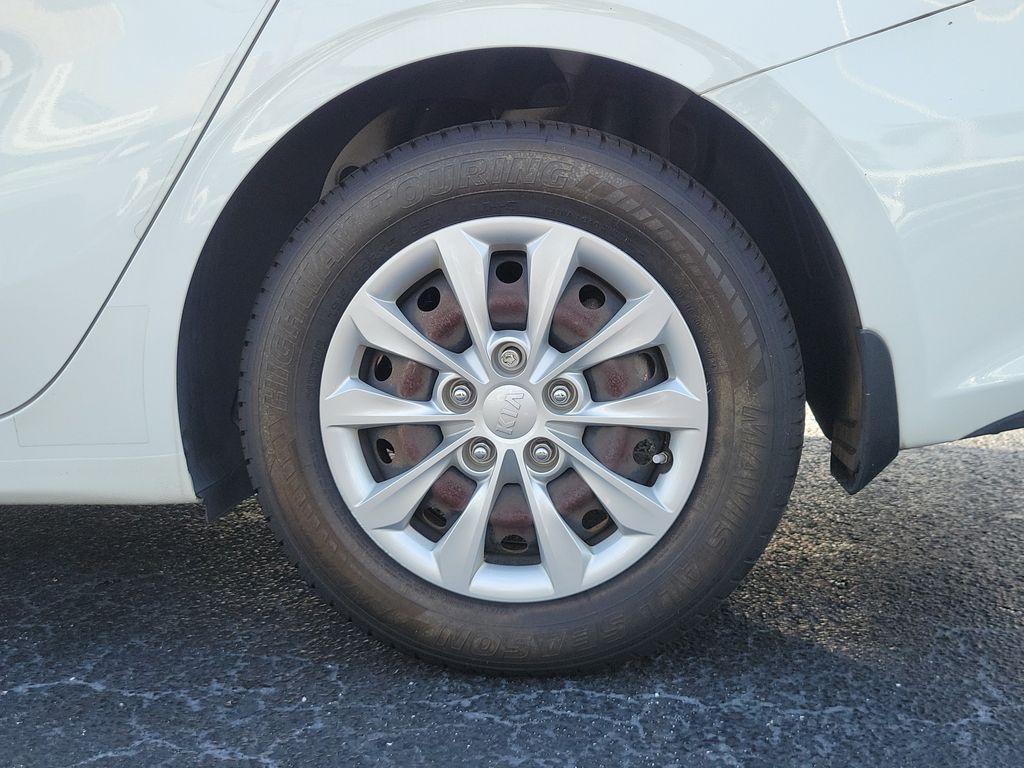 2020 Kia FORTE FE - Photo 6