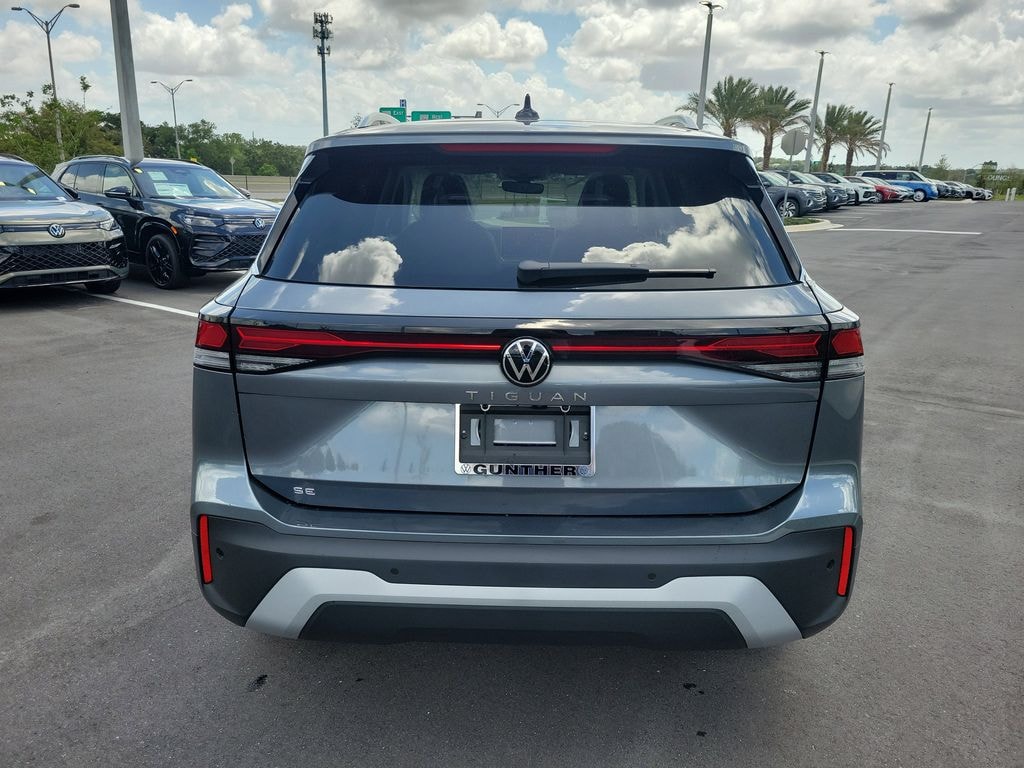 New 2026 Volkswagen Tiguan 2.0T SE SUV