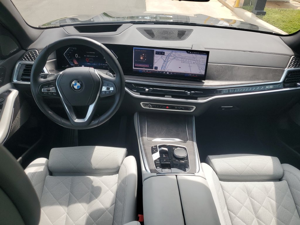 2025 BMW X5 40i - Photo 10