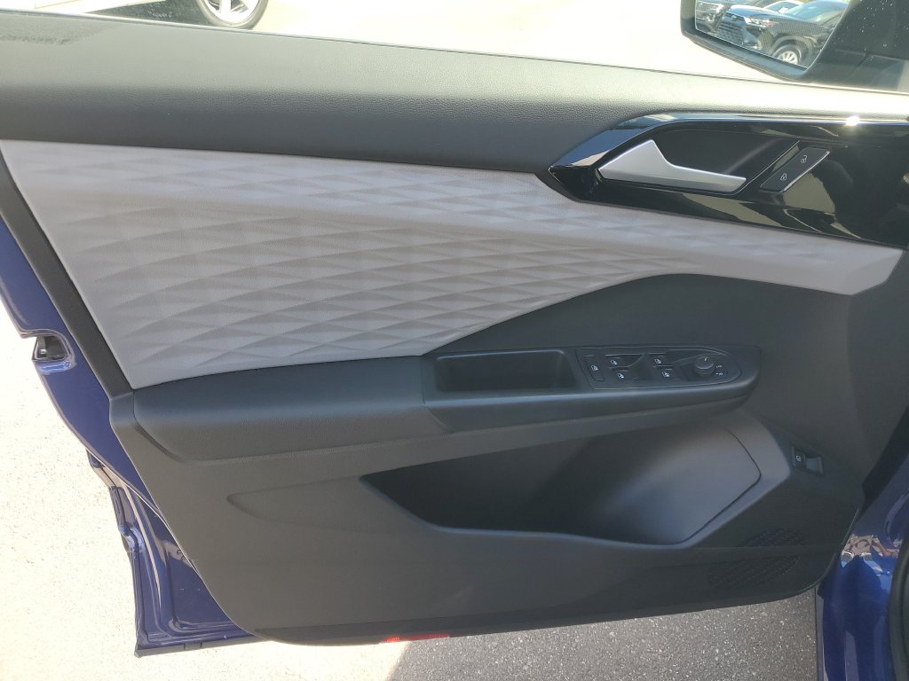 2022 Volkswagen Taos S - Photo 12