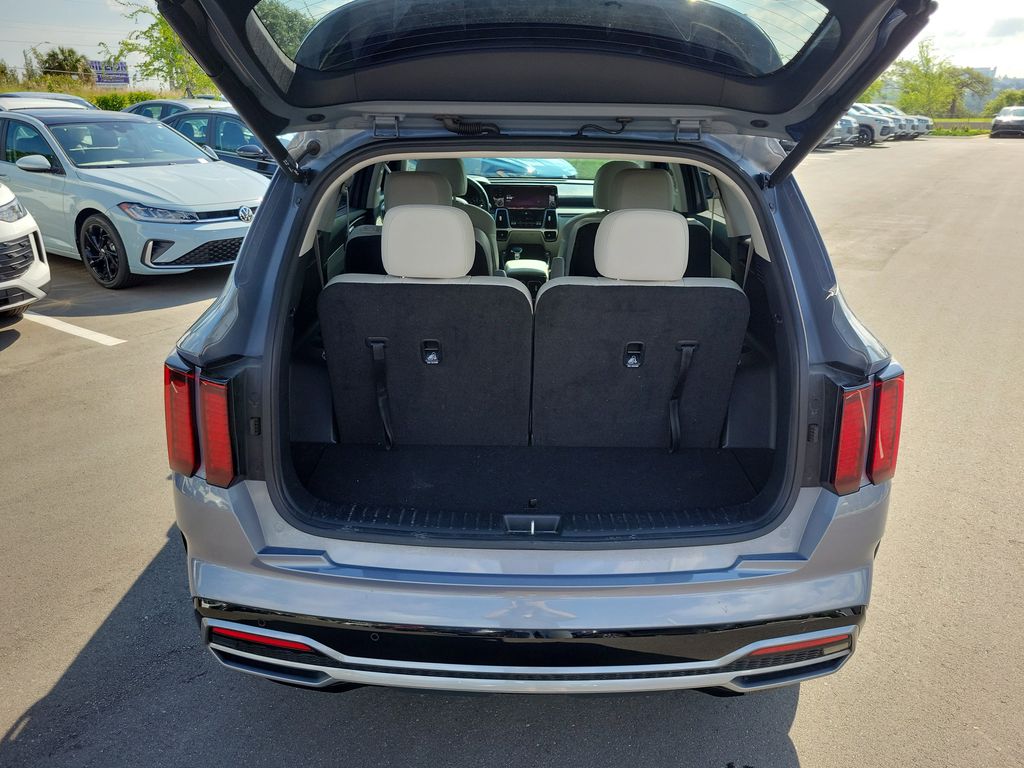 2023 Kia Sorento EX - Photo 9