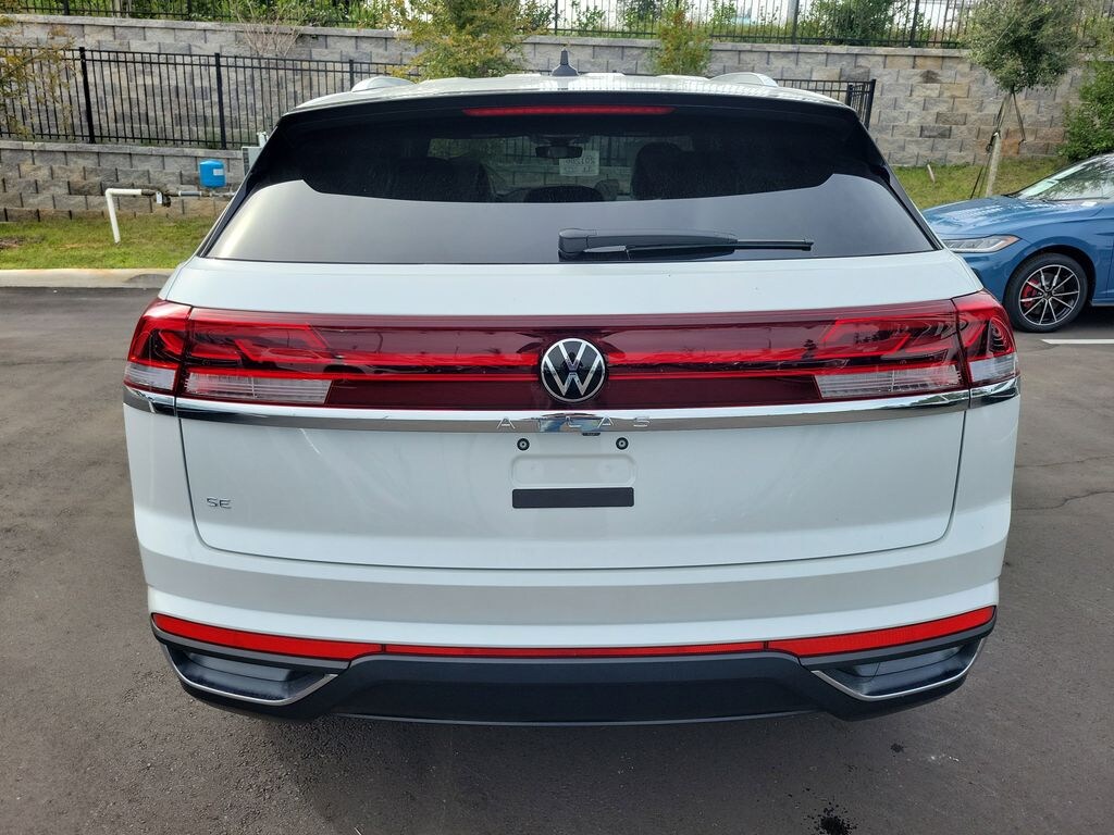 New 2026 Volkswagen Atlas Cross Sport 2.0T SE SUV