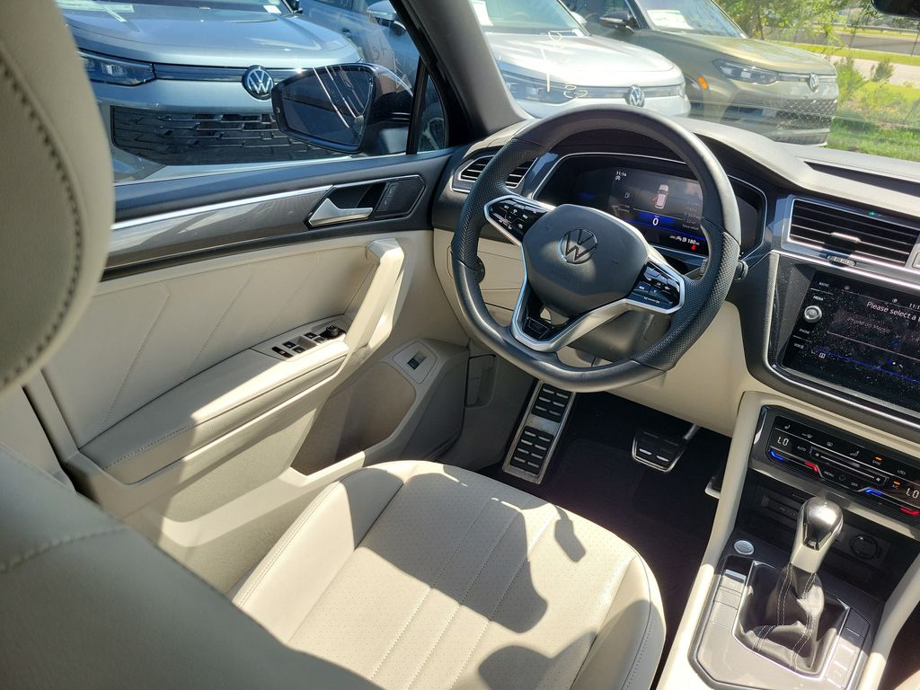 2024 Volkswagen Tiguan SE R-LINE BLACK - Photo 12