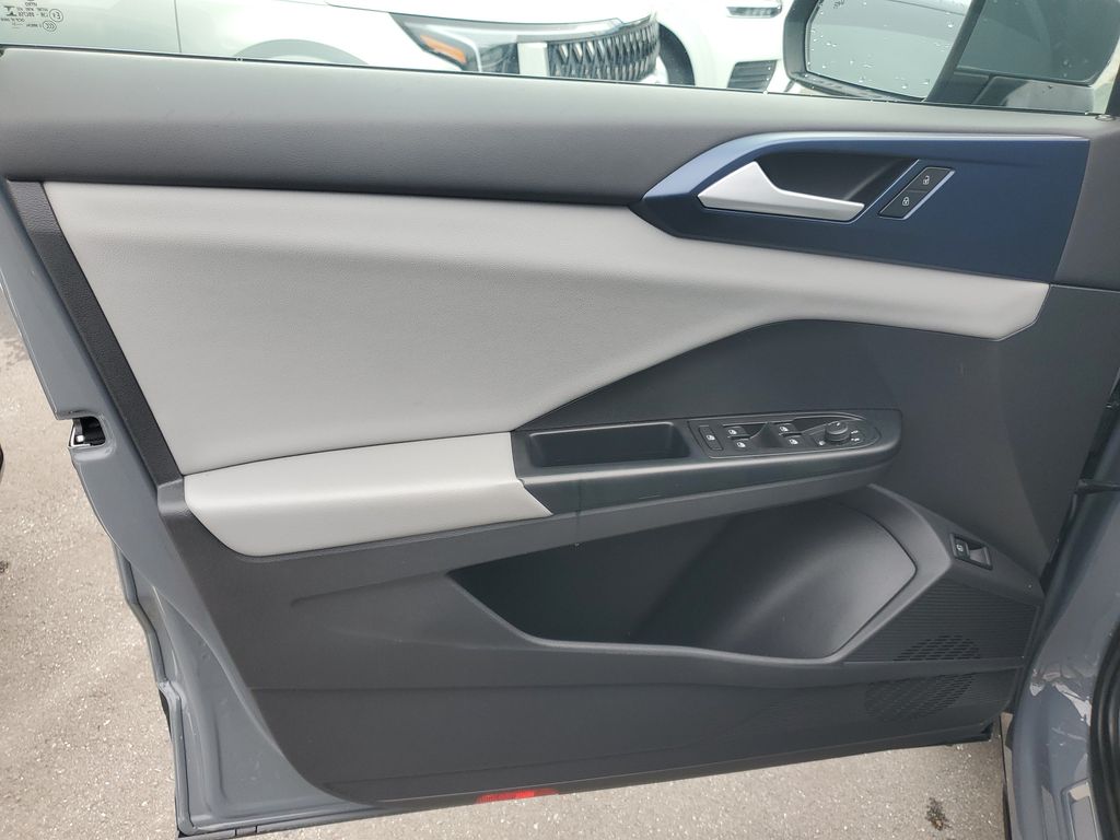 2022 Volkswagen Taos SE - Photo 14