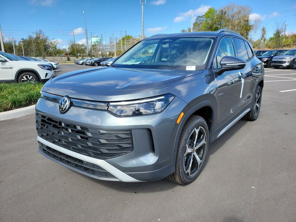 New 2026 Volkswagen Tiguan 2.0T SE SUV
