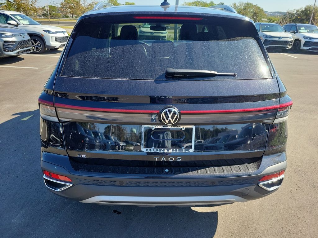 Certified 2025 Volkswagen Taos 1.5T SE SUV