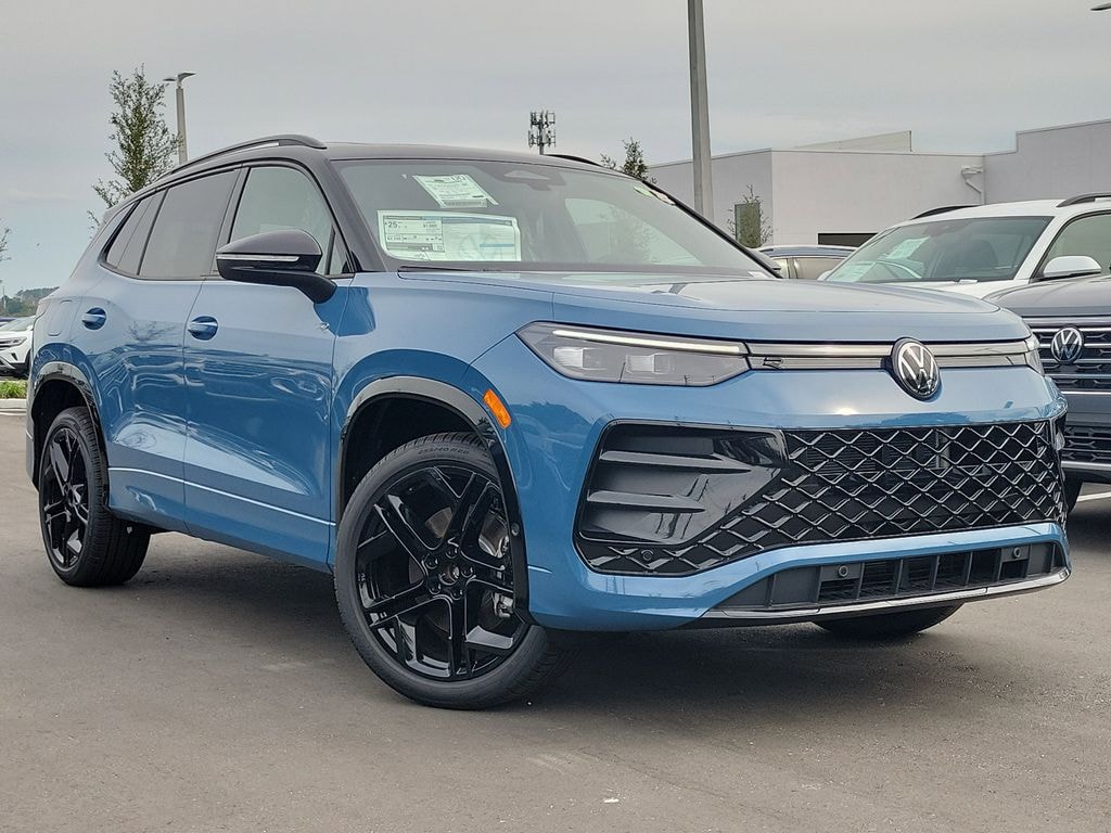 New 2025 Volkswagen Tiguan 2.0T SE R-Line Black SUV