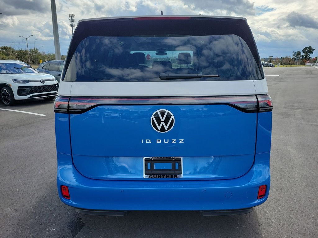 New 2025 Volkswagen ID. Buzz 1st Edition Minivan/Van