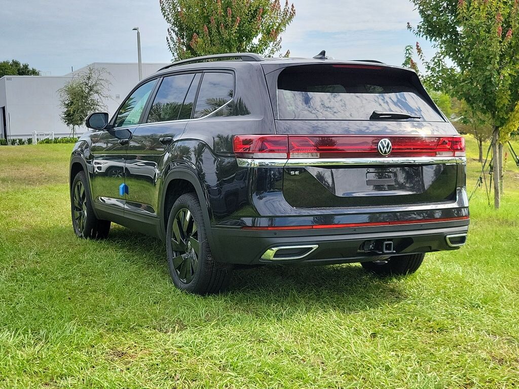 New 2026 Volkswagen Atlas SE w/Technology SUV