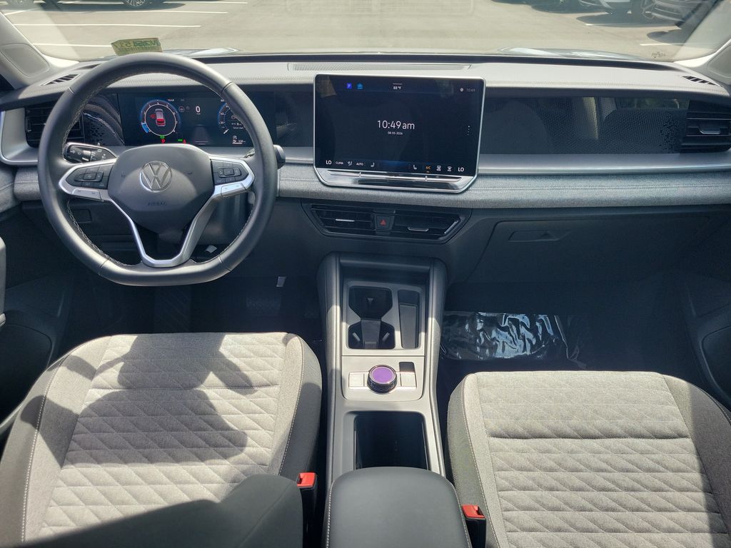 2025 Volkswagen Tiguan S - Photo 11