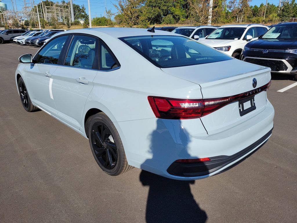 New 2026 Volkswagen Jetta 1.5T SE Sedan