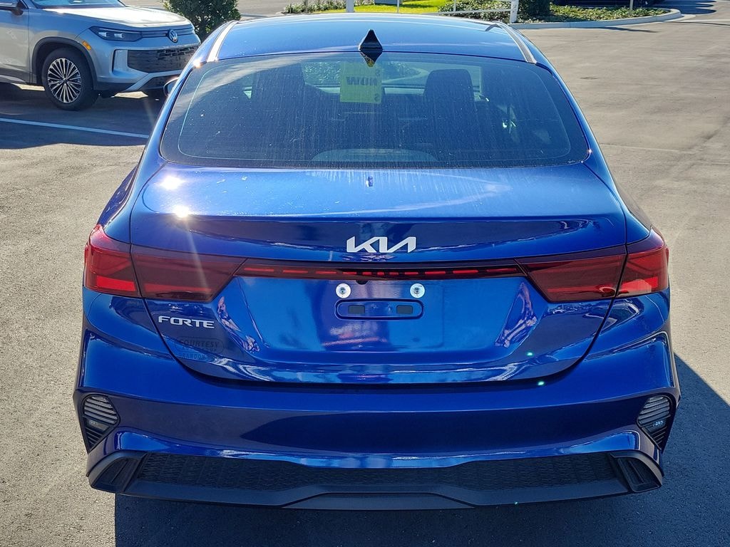 Used 2023 Kia Forte LXS Sedan
