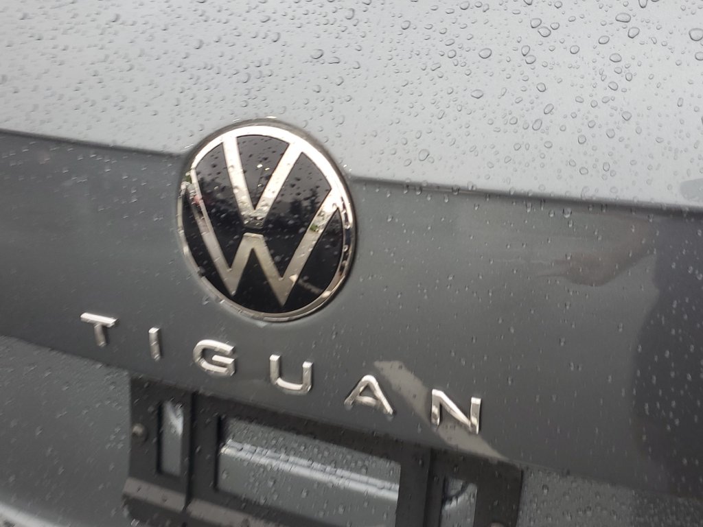 2022 Volkswagen Tiguan SE - Photo 6