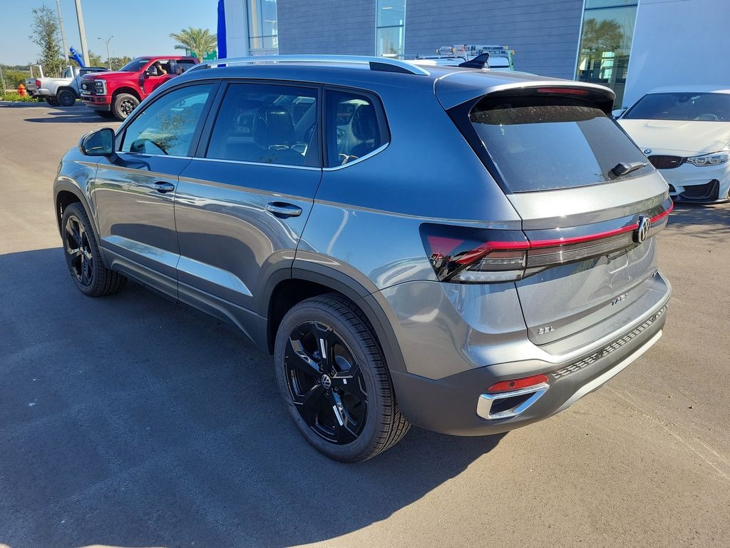 New 2025 Volkswagen Taos 1.5T SEL SUV