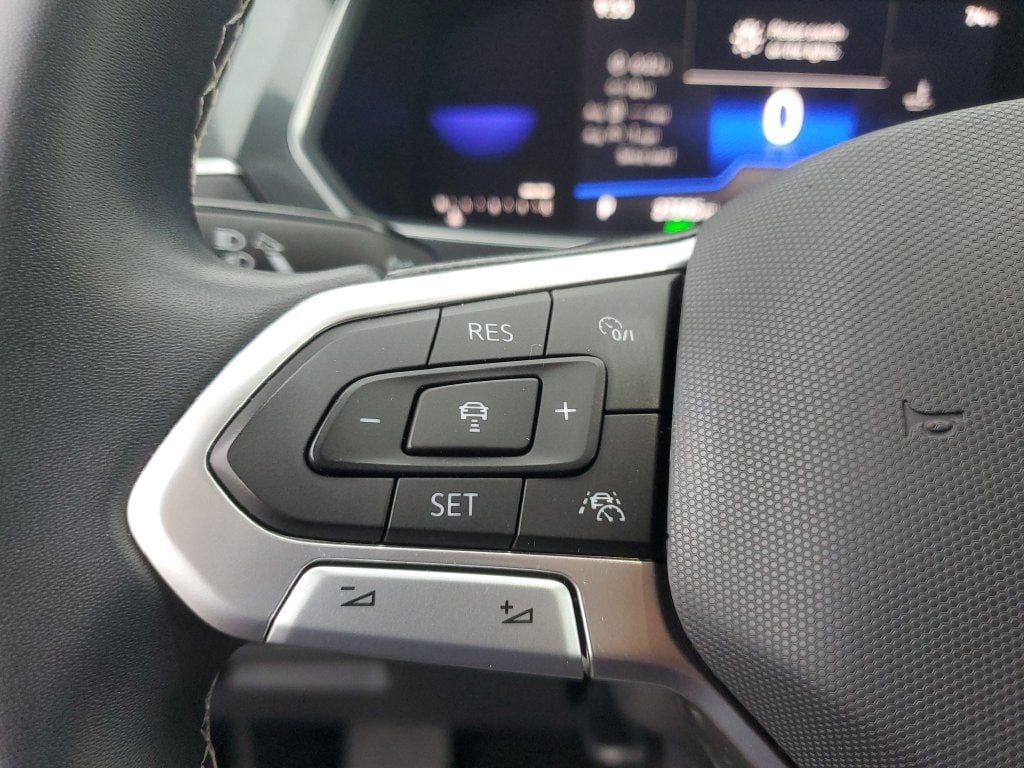 2022 Volkswagen Tiguan SE - Photo 17