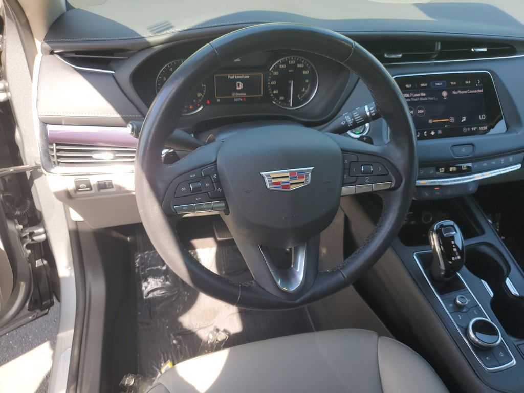 2023 Cadillac XT4 Luxury - Photo 17