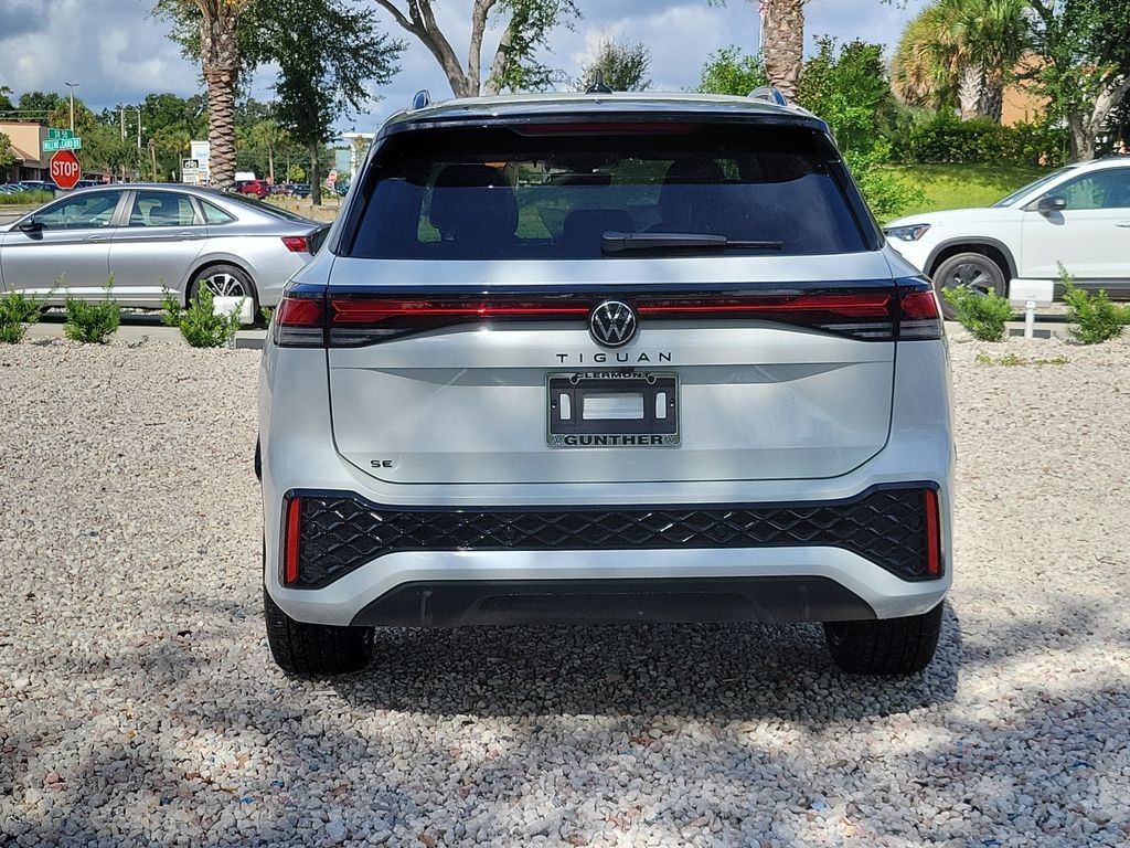 New 2026 Volkswagen Tiguan 2.0T SE R-Line Black SUV