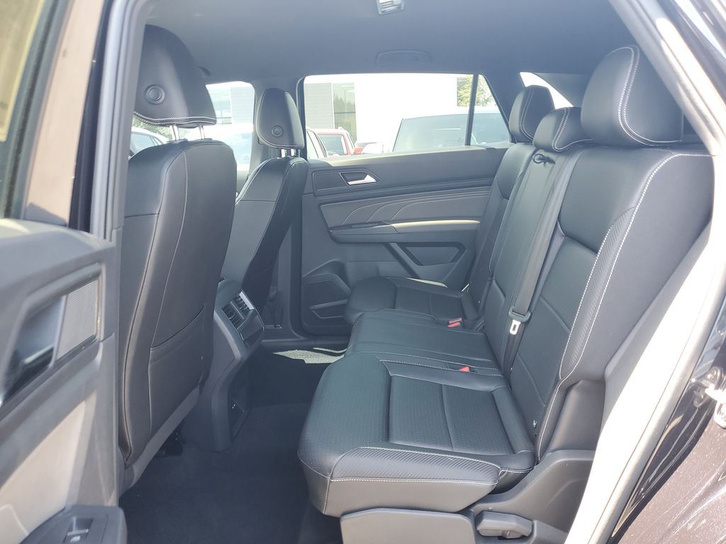 2023 Volkswagen Atlas Cross Sport SE w/Tech - Photo 9