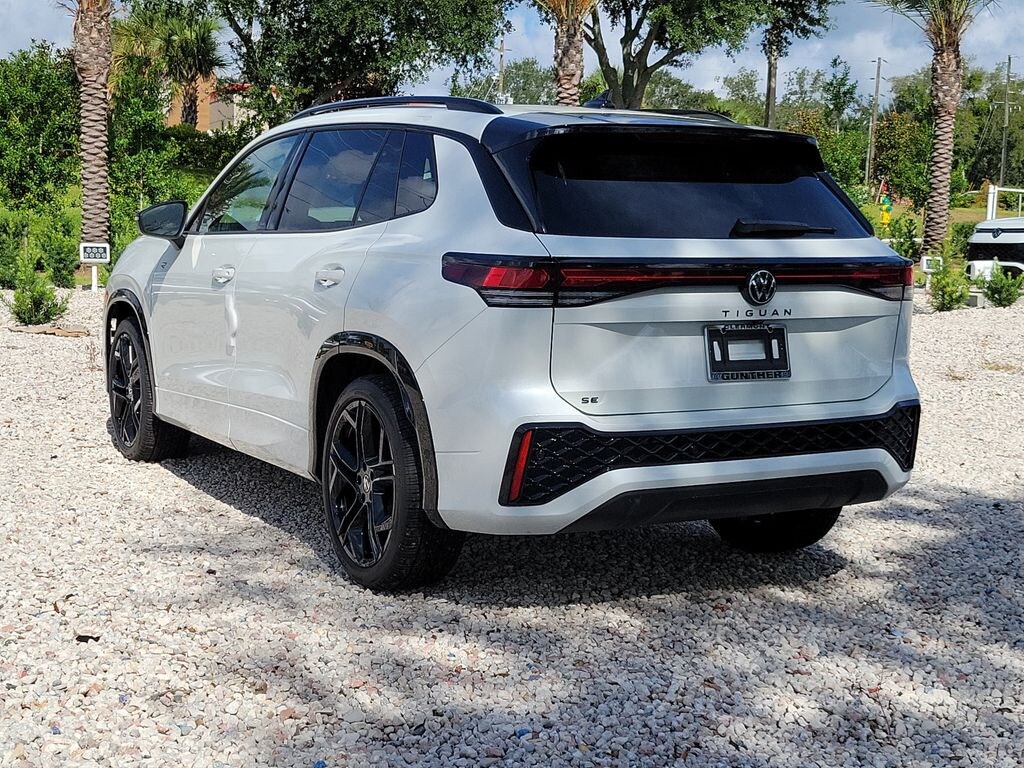 New 2026 Volkswagen Tiguan 2.0T SE R-Line Black SUV