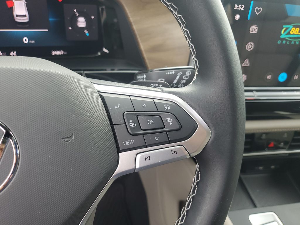 2024 Volkswagen Atlas SE - Photo 18