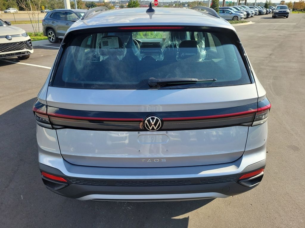 New 2025 Volkswagen Taos 1.5T S SUV