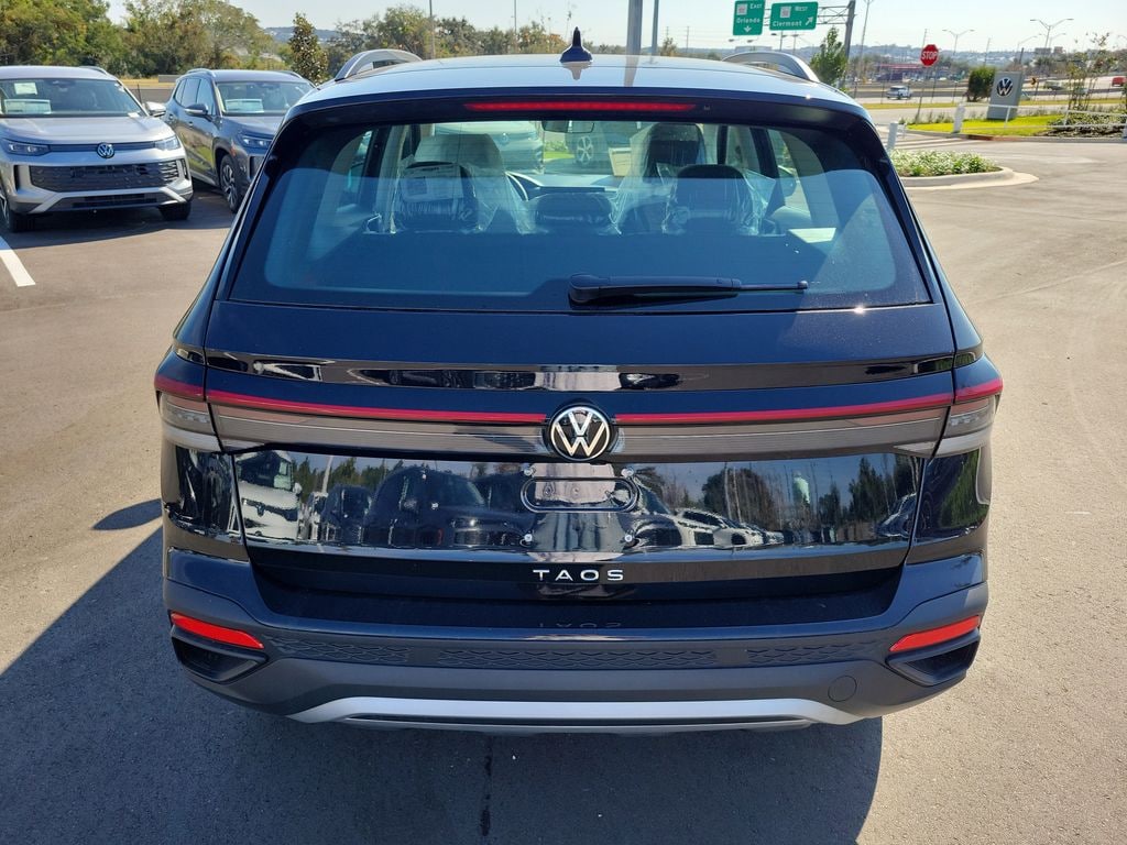 New 2025 Volkswagen Taos 1.5T S SUV