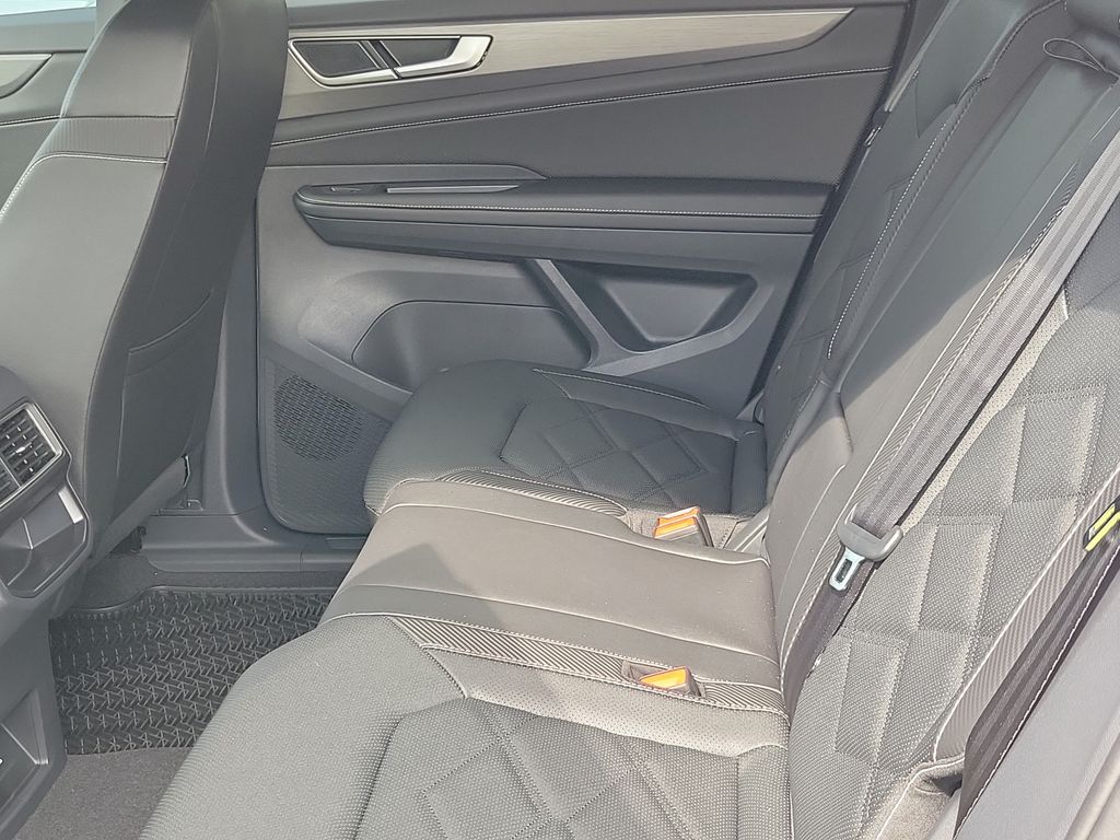 2026 Volkswagen Atlas Cross Sport SE - Photo 11