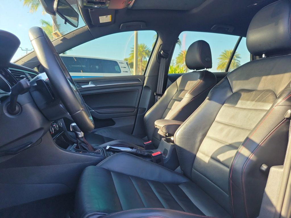 2020 Volkswagen Golf GTI SE - Photo 14