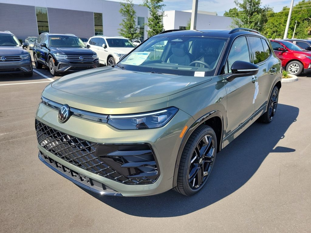 New 2026 Volkswagen Tiguan 2.0T SE R-Line Black SUV