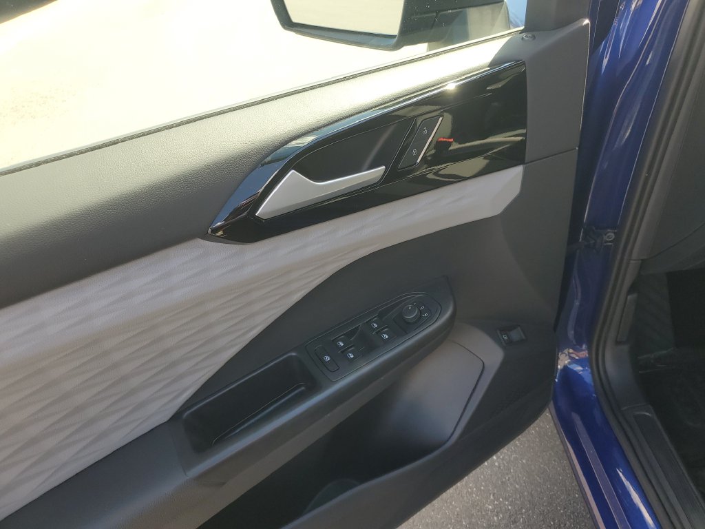 2022 Volkswagen Taos S - Photo 13