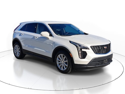 2022 Cadillac XT4 Luxury SUV