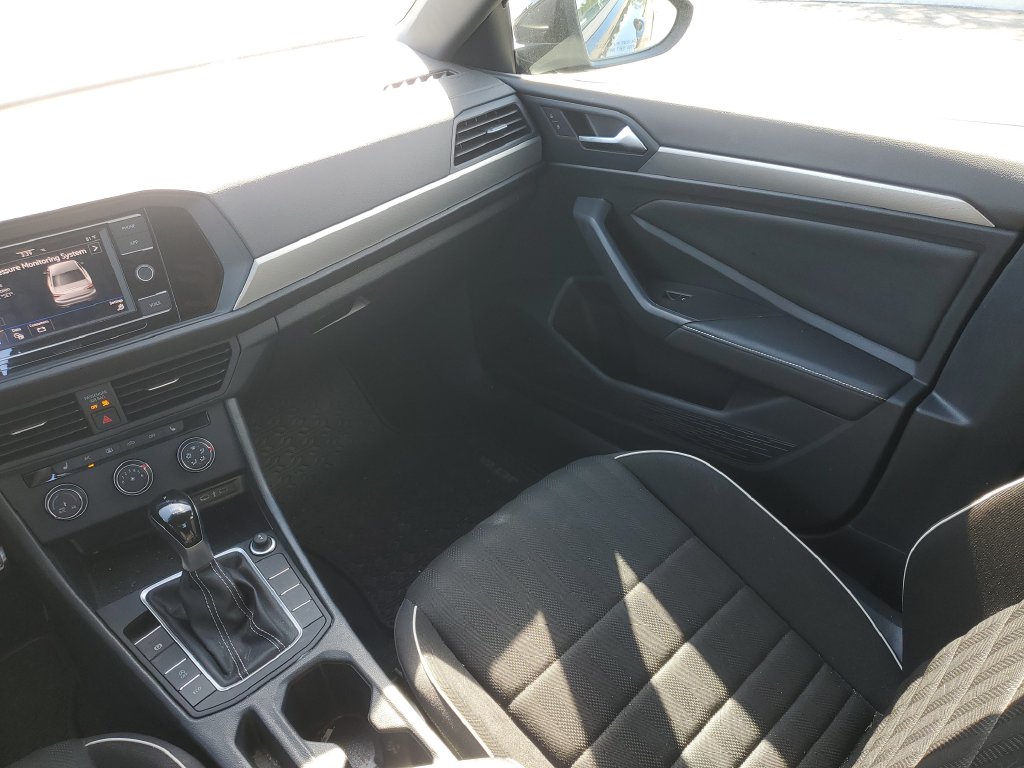 2024 Volkswagen Jetta Sport - Photo 11