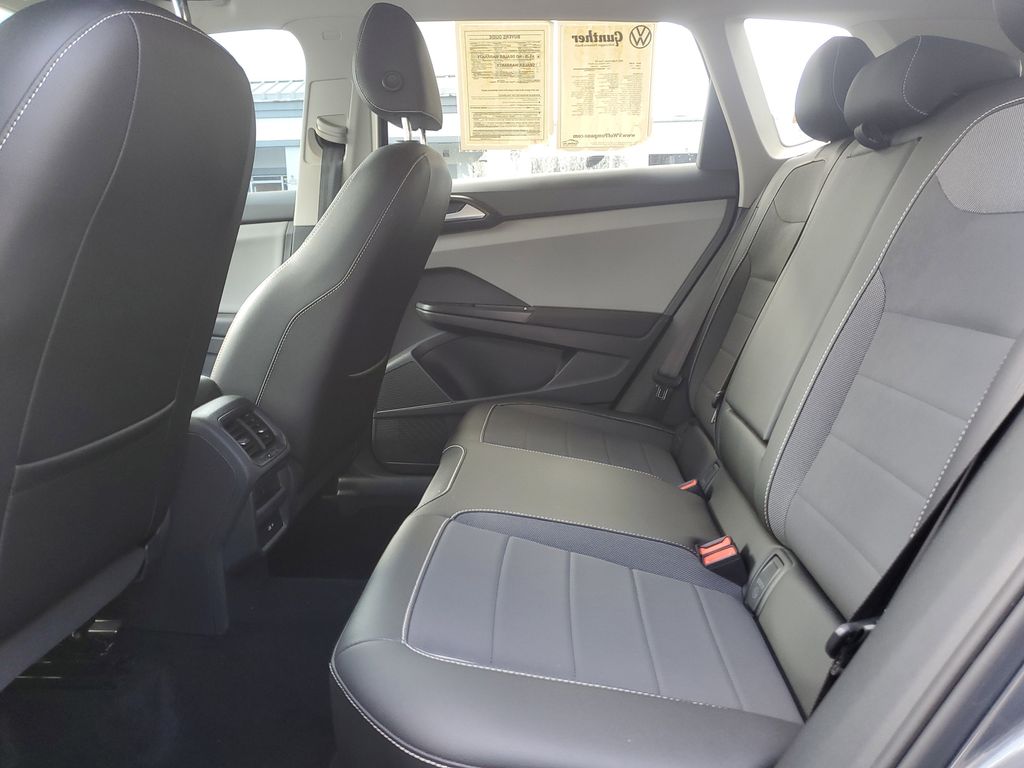 2022 Volkswagen Taos SE - Photo 10