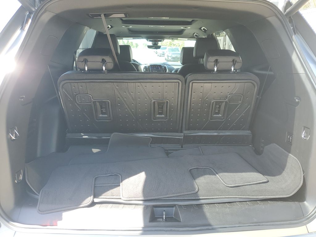 2023 Chevrolet Traverse High Country - Photo 8