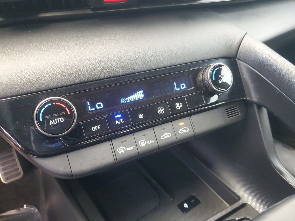 2025 Hyundai Elantra SEL - Photo 22