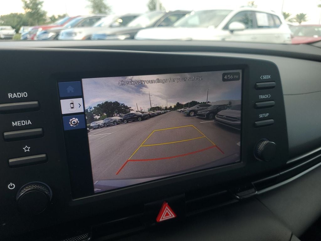2025 Hyundai Elantra SEL - Photo 21