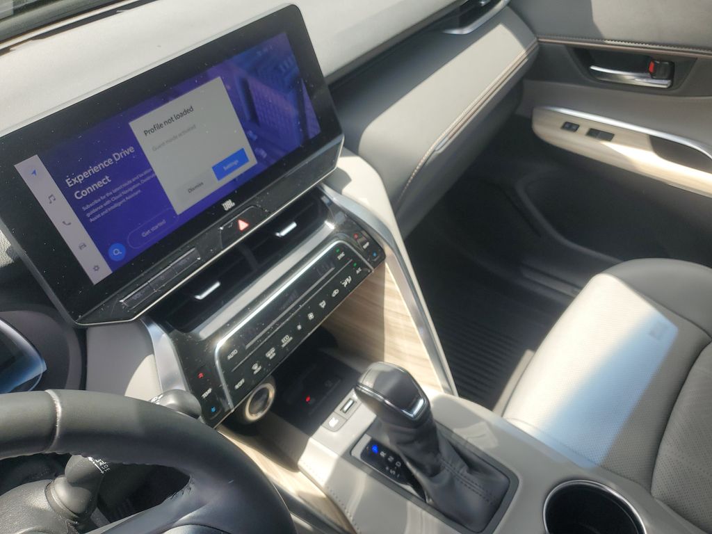 2023 Toyota Venza Limited - Photo 21