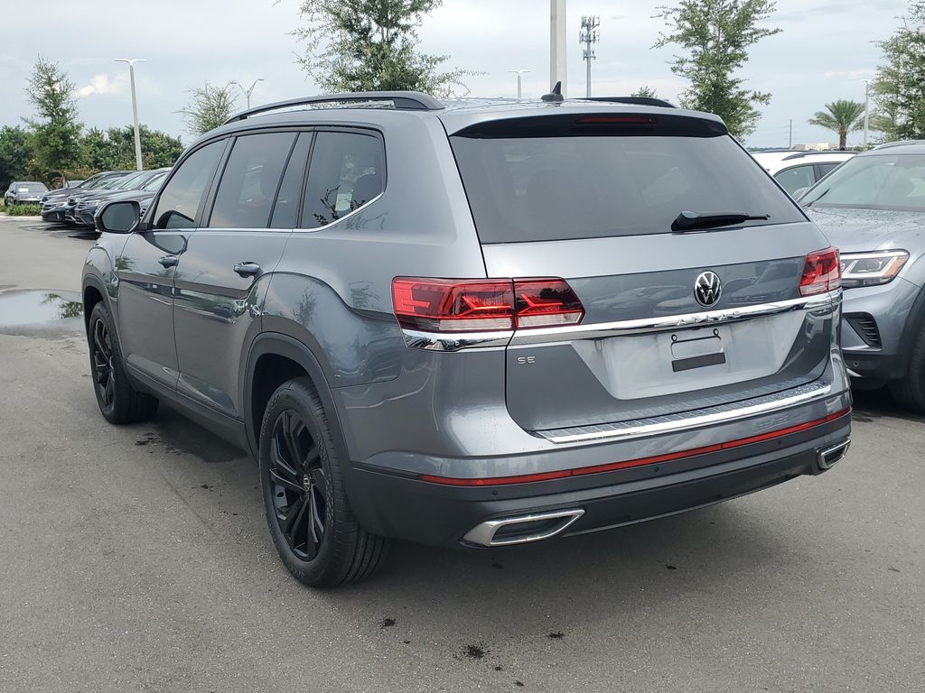 2023 Volkswagen Atlas SE w/Tech - Photo 3