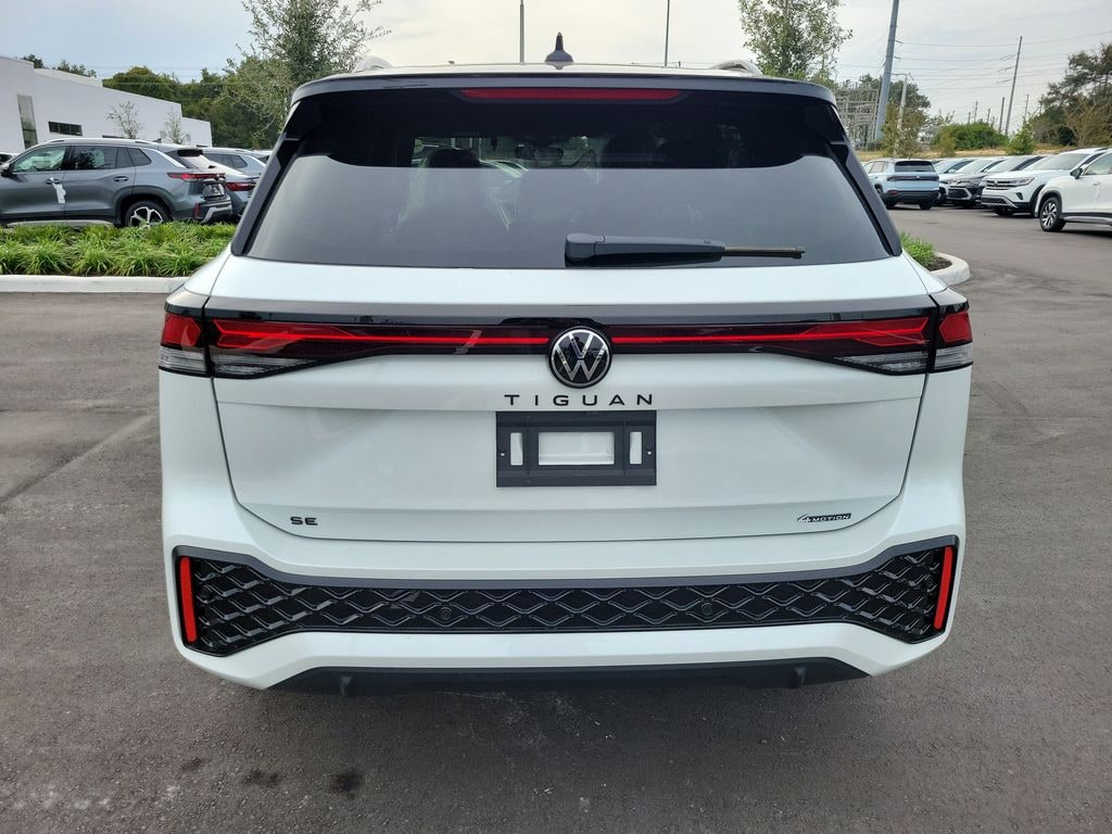 New 2025 Volkswagen Tiguan 2.0T SE R-Line Black SUV