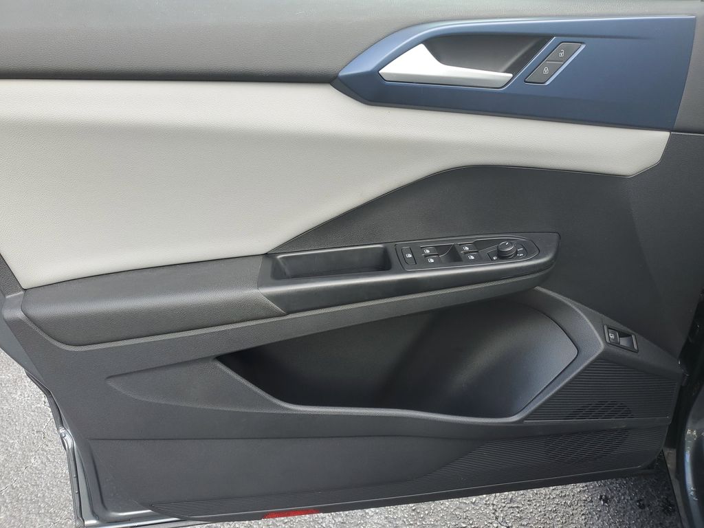2022 Volkswagen Taos SE - Photo 16