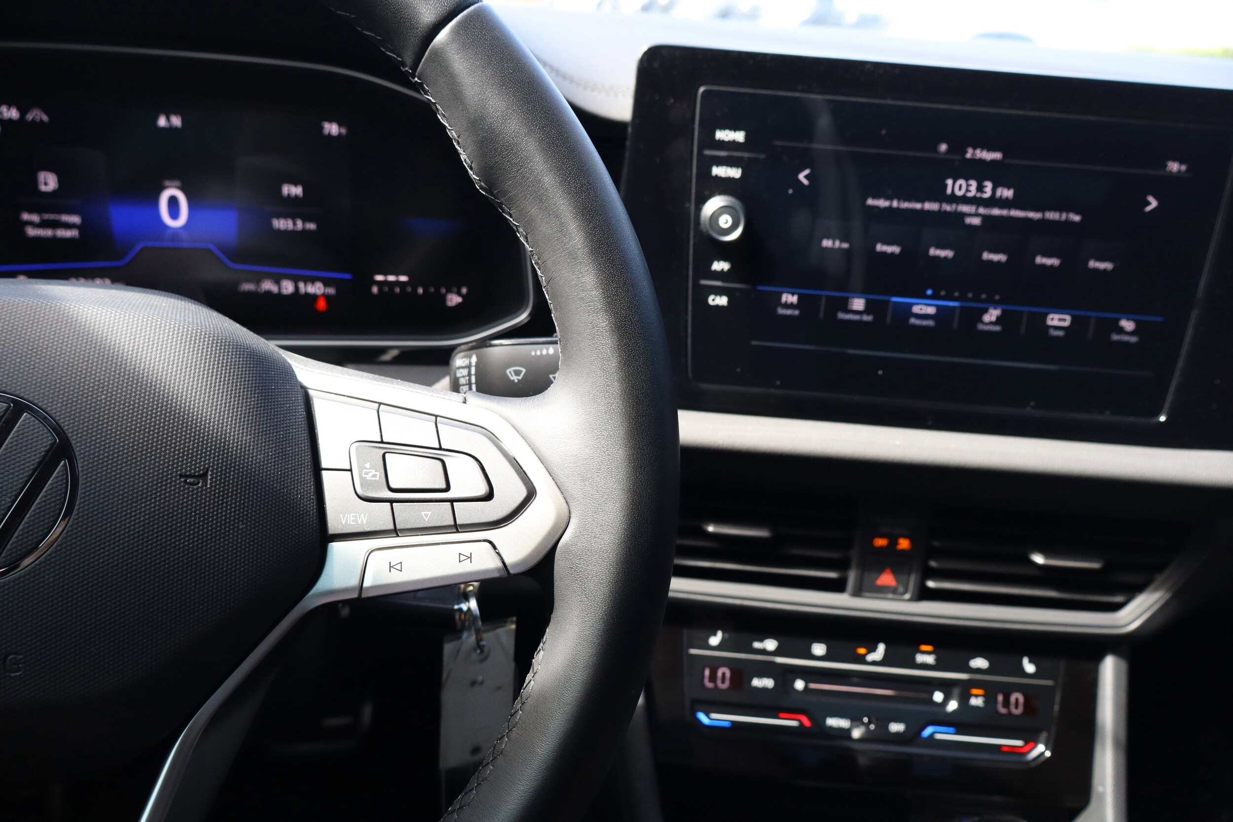 2025 Volkswagen Jetta Sport - Photo 21